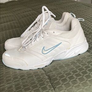 Nike Women's White and Light Blue Rolling Rail Sneakers Size 9